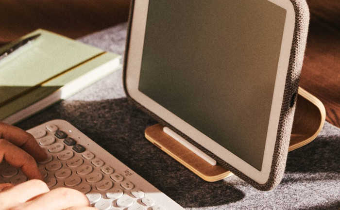 Mit einer Bluetooth-Tastatur lässt sich das Tablet auch als kleines E-Paper-Notebook verwenden. (Bild: Daylight)